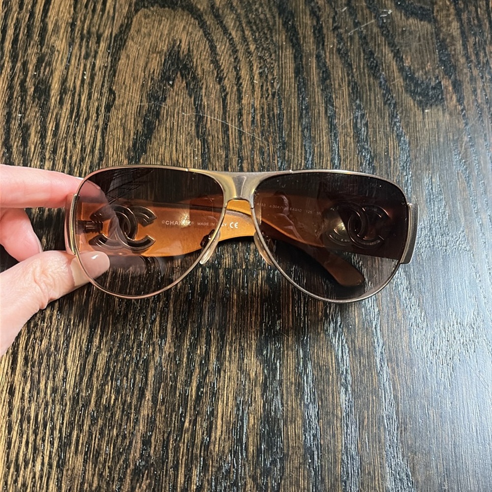 RARE!! Vintage Chanel sunglasses! Gold metal rimmed with Chanel logo on sides!